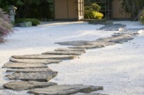 14.kameny v písku – inspirace japonskými zahradami